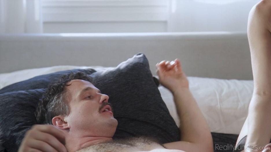 Little Puck - Big Tit MILFS: Mommy Got Tits
